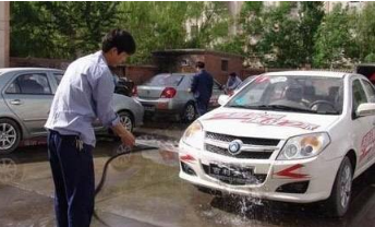 我怎么洗車？應(yīng)該注意這些問