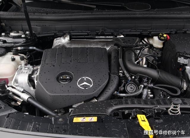 車標就值十萬的3款豪華SUV，網(wǎng)友：以后買車要繞著走