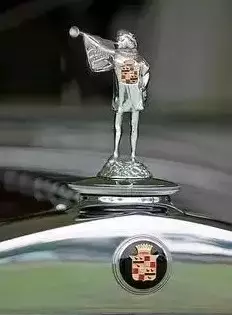 超罕見的豪車立體車標(biāo)，90%你都沒見過！