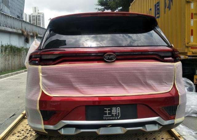 車標(biāo)雖丑 但敢叫“王朝”這么霸氣的 就服比亞迪
