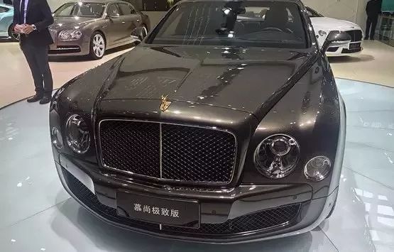 賓利車標(biāo)其實學(xué)問大 黑紅藍(lán)綠四種顏色寓意不同