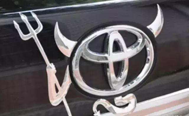 車標(biāo)還能這么玩？你們這是奧運(yùn)會入場式呀！