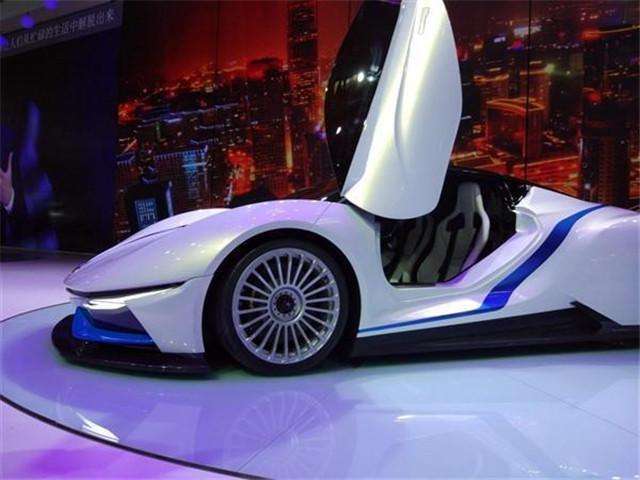 車標(biāo)比BYD還難看，換標(biāo)后，檔次完勝保時(shí)捷