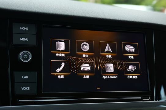 這款車除了LOGO和以前一樣，別的都變了