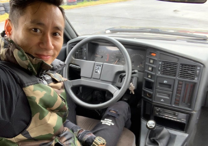 廣州唯一一臺(tái)標(biāo)志505，致敬老車標(biāo)志旗艦