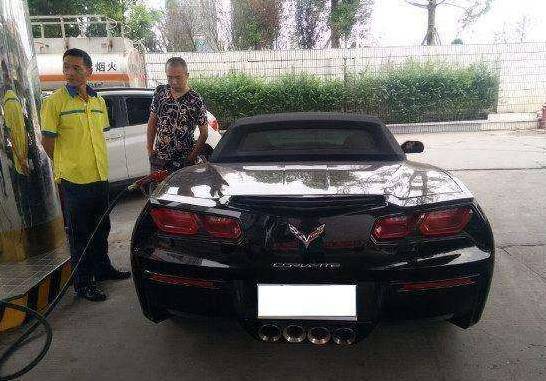 這輛車的車標(biāo)，看起來還是挺酷的，不過。。。