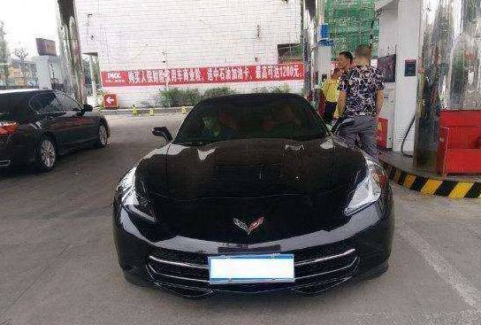 這輛車的車標(biāo)，看起來還是挺酷的，不過。。。