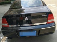看外形是別克，車標卻是獅子