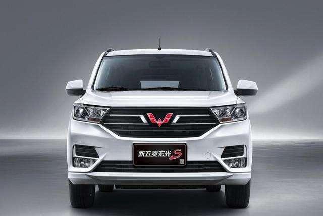 你的神車LOGO換色了！上路別認(rèn)錯了，五菱全新銀標(biāo)亮相