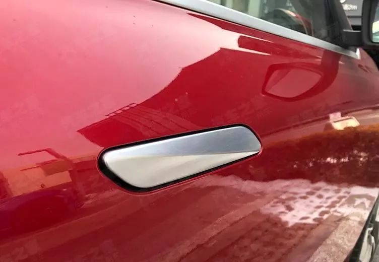 吉利新LOGO加持，這款車聽說要挑戰(zhàn)特斯拉Model 3！
