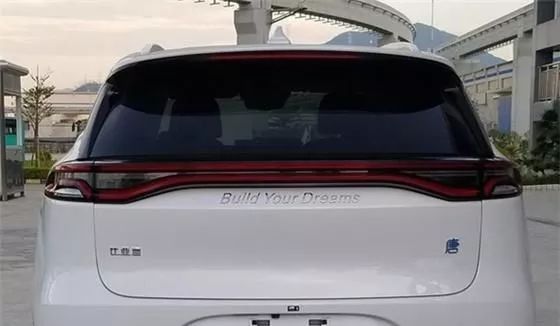 比亞迪新車標“走紅”，來自網(wǎng)友的設(shè)計，果然高手在民間！