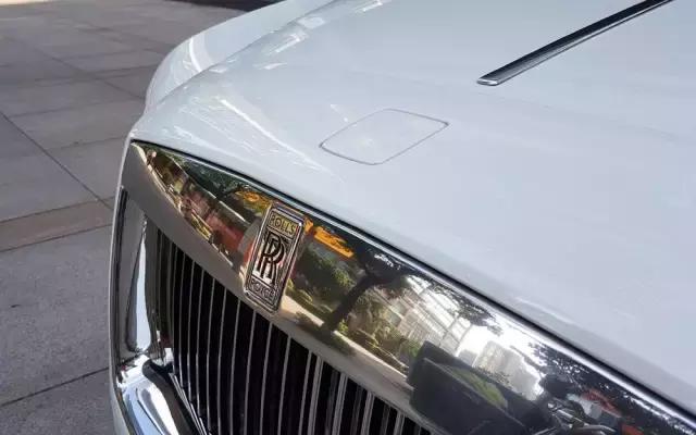 勞斯萊斯、賓利的立標這么漂亮，為何其它車不用？