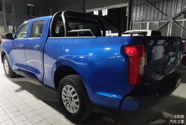 長(zhǎng)城炮實(shí)車已到店了，上市在即，采用新車標(biāo)，提供多種版本！
