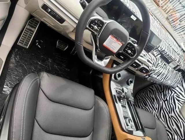 看個新車丨外觀、內(nèi)飾全面大改，奇瑞捷途X70再推拉皮新款