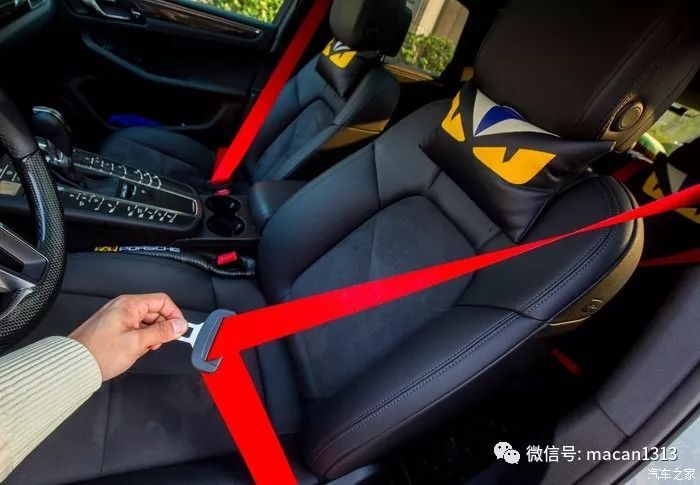 小哥花了一輛macan的錢來改裝新提的車，尤其那個輪轂。。。。。