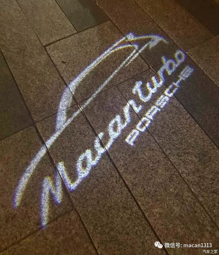 小哥花了一輛macan的錢來改裝新提的車，尤其那個輪轂。。。。。
