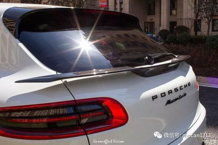 小哥花了一輛macan的錢來改裝新提的車，尤其那個輪轂。。。。。