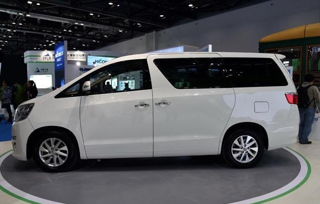 董明珠造車(chē)成功了，充電僅15分鐘，車(chē)標(biāo)比奧迪多出一個(gè)環(huán)