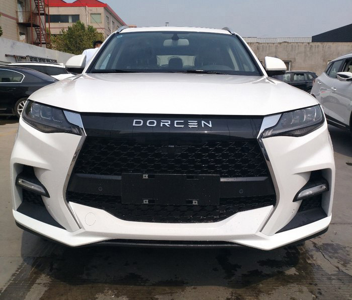 國產(chǎn)又一全新品牌誕生，車標(biāo)6個字母，新車比奧迪路虎霸氣！