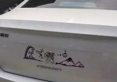 玩車標(biāo)的高手，捷豹穿上毛衣