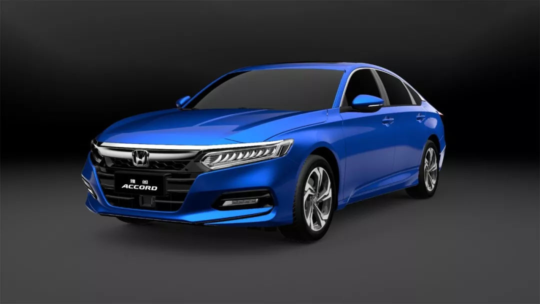 20萬左右，該買奔馳、寶馬、奧迪的A級車，還是普通品牌B級車？